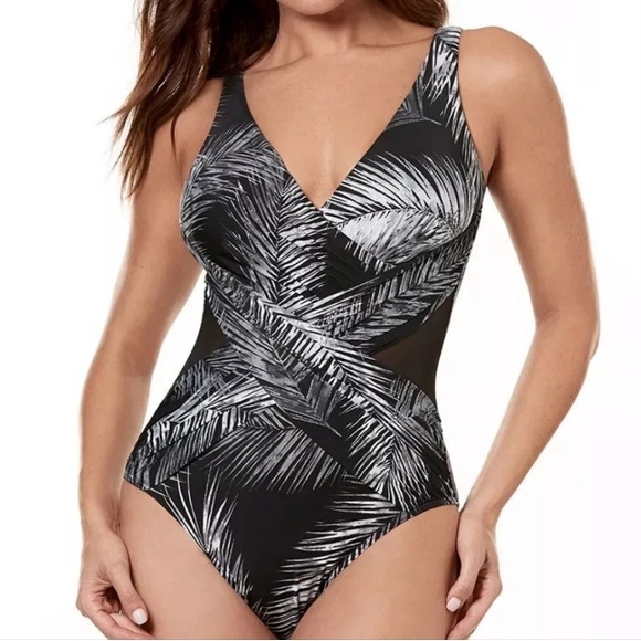 Miraclesuit One Piece Swimsuit Twist Of Fate Palm Print Black White Plus Size 14 - Picture 1 of 12